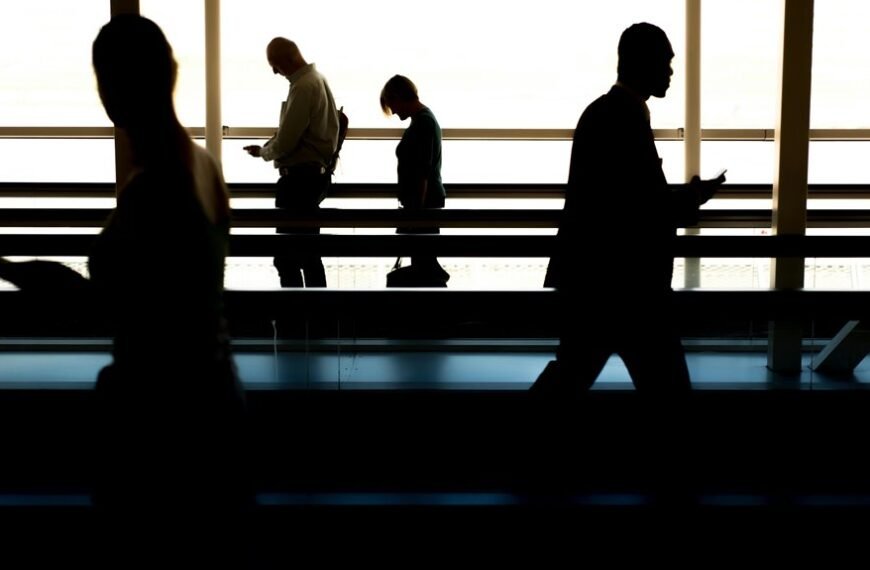 business movement outline details